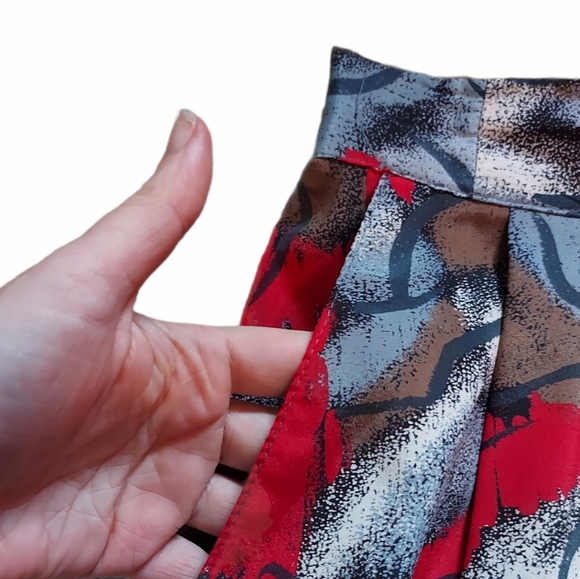 Blouse & Skirt Set - Picture 12 of 13